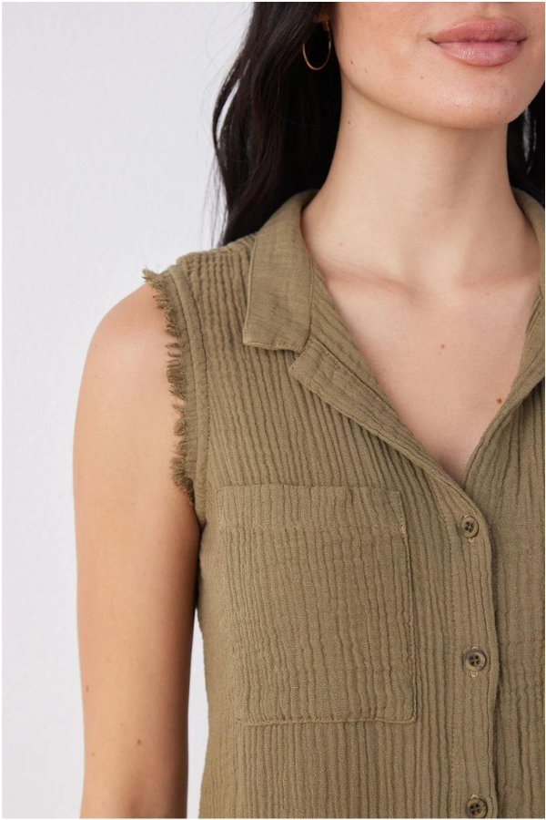 Bella Dahl Sleeveless Capri Two Pocket Cloud Crinkle Top - Dark Jungle