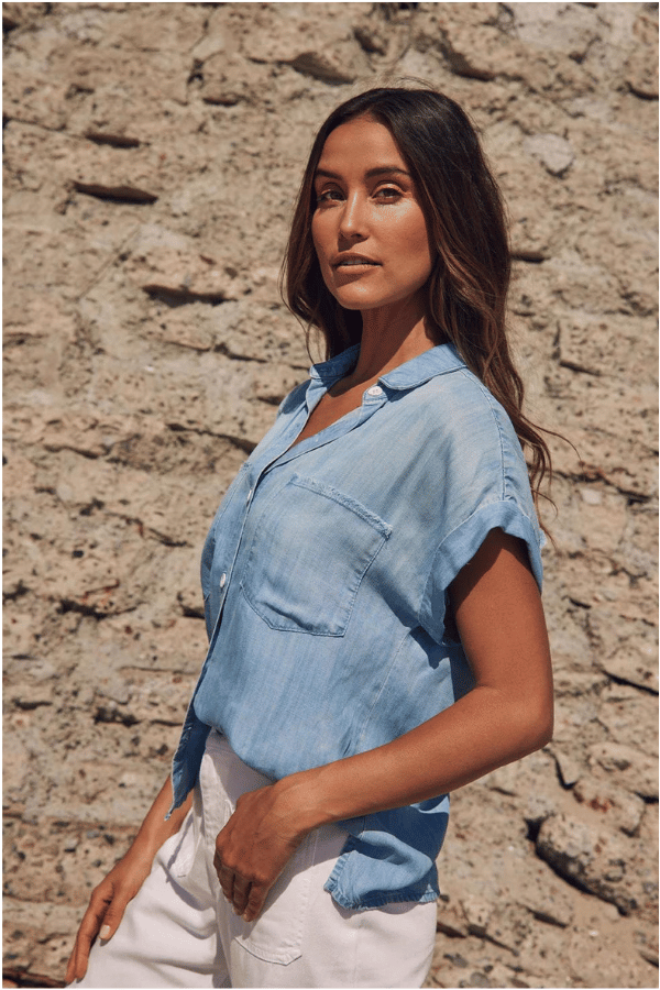 Bella Dahl Two Pocket Short Sleeve Button Down - Caribbean Wash