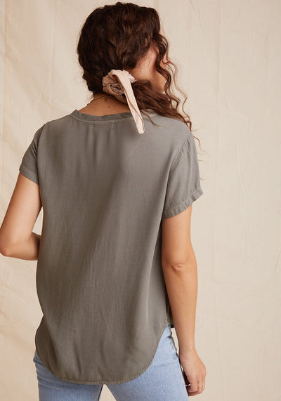 Bella Dahl Essential V-Neck Tee - Soft Army